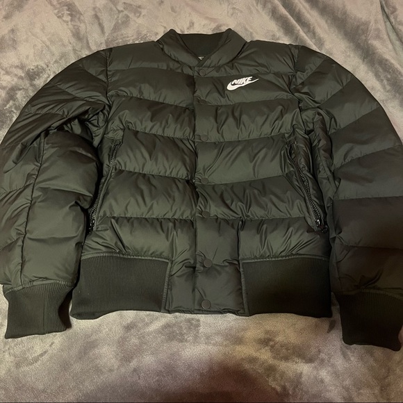 Nike Jackets & Blazers - Nike Puffer Jacket